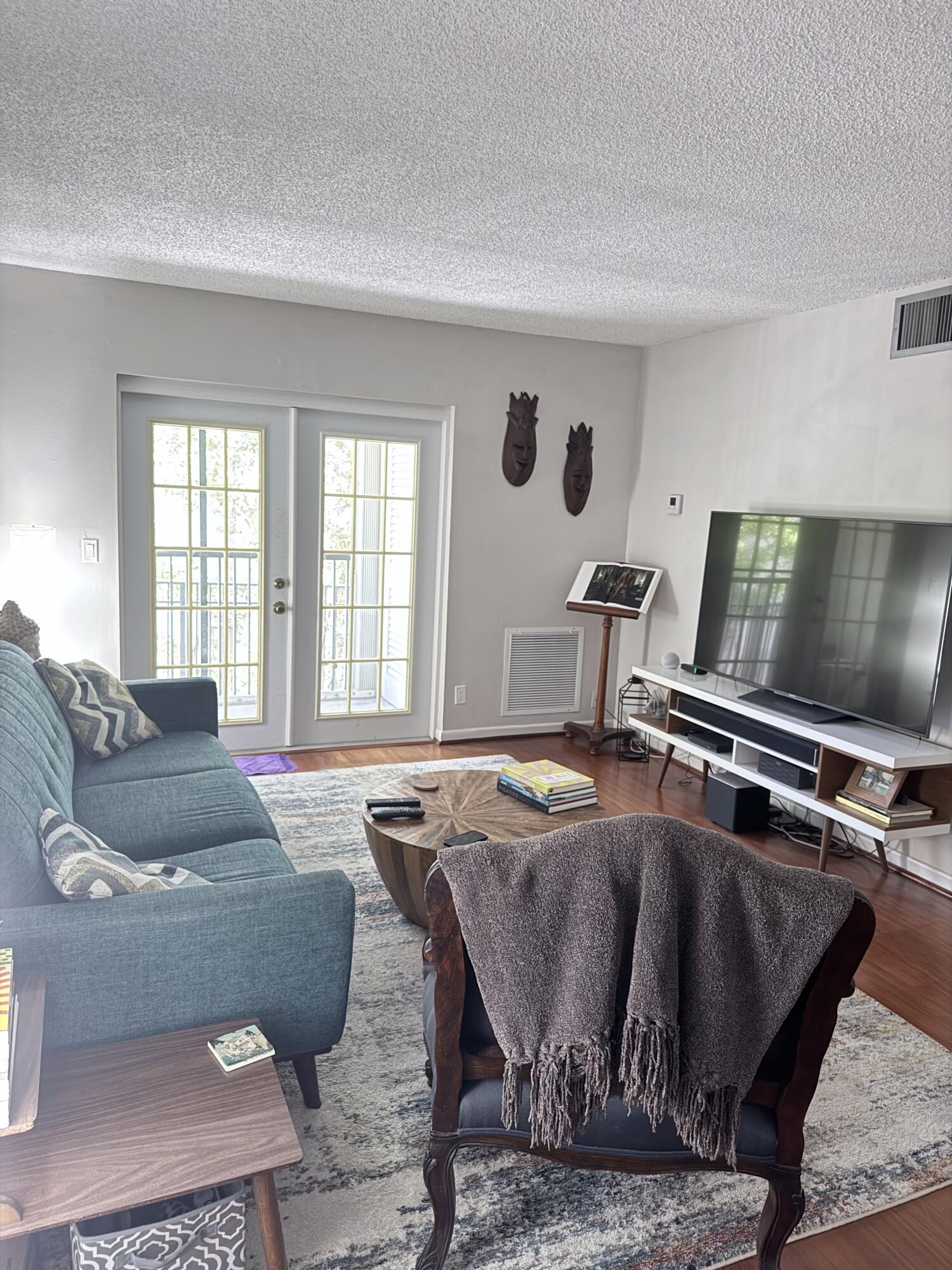 VIKING ARMS CONDO - Residential