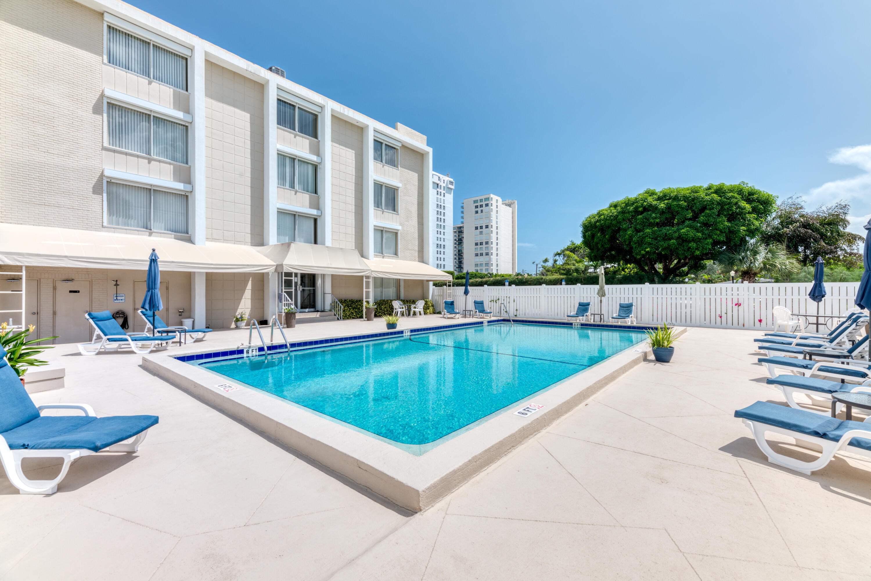 VIKING ARMS CONDO - Residential