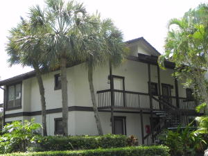 Great location for your seasonal rental. Second floor condo with updated kitchen appliances and all new furniture.