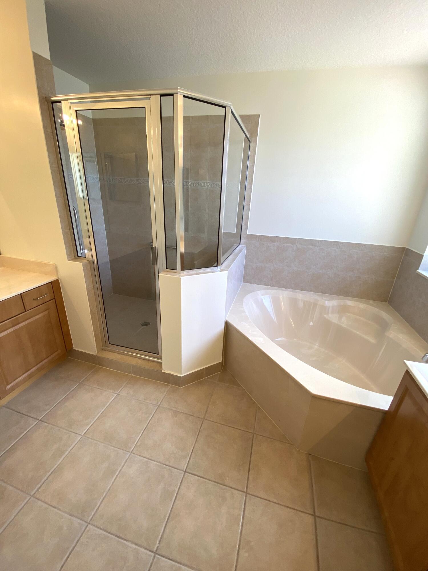 LIBERTY ISLES - Residential Lease