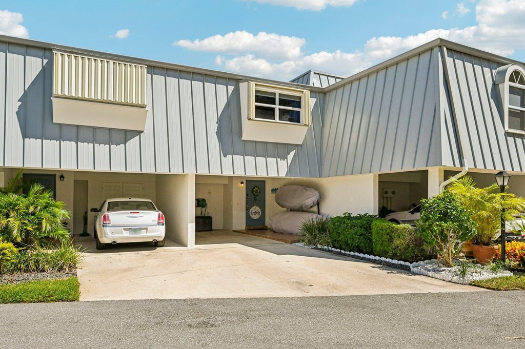 Photo of 388 Golfview Road #C, North Palm Beach, FL 33408 (MLS # R11132042)