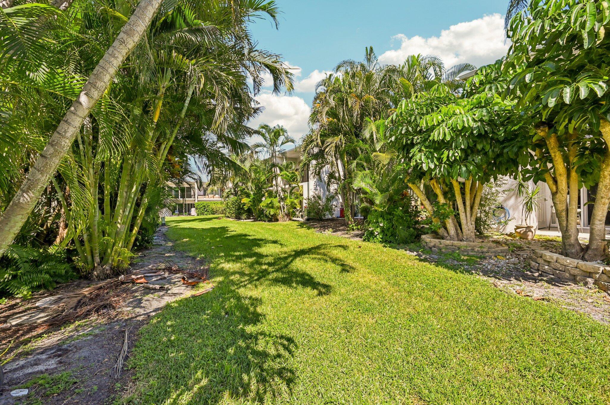 ROYALE HARBOUR - Residential