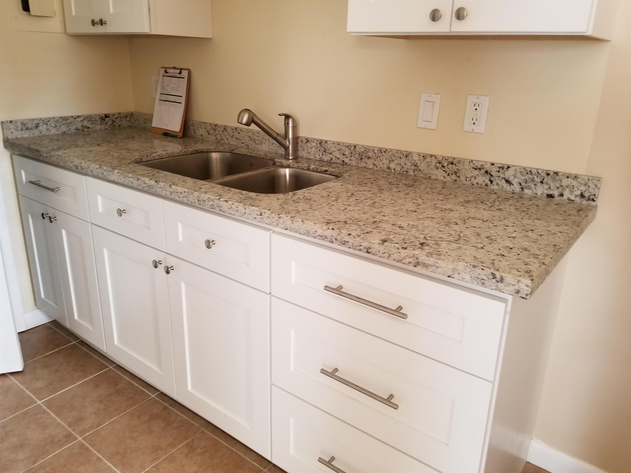 KARLSHOF CONDO - Residential Lease