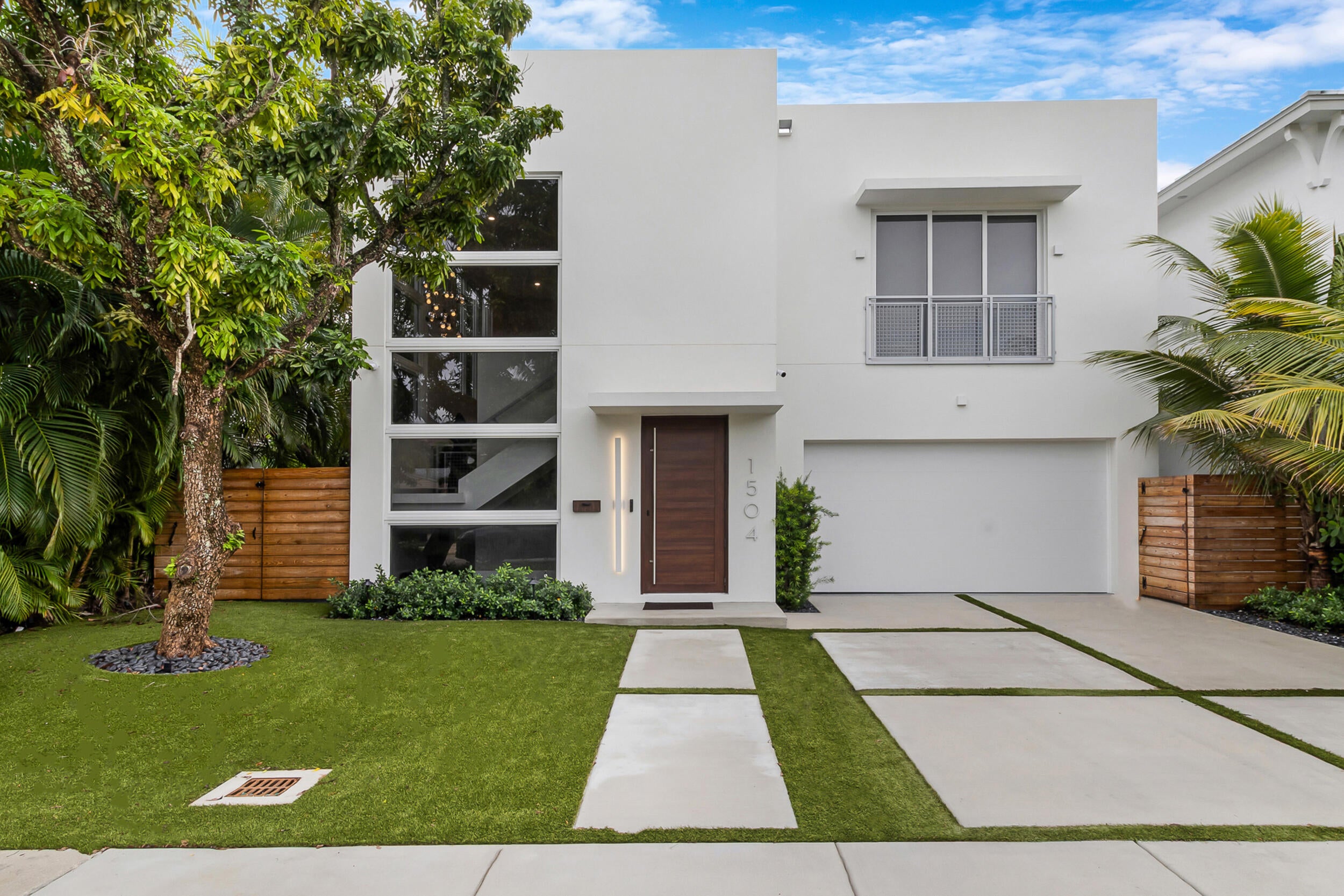 1504 NE 6TH Court