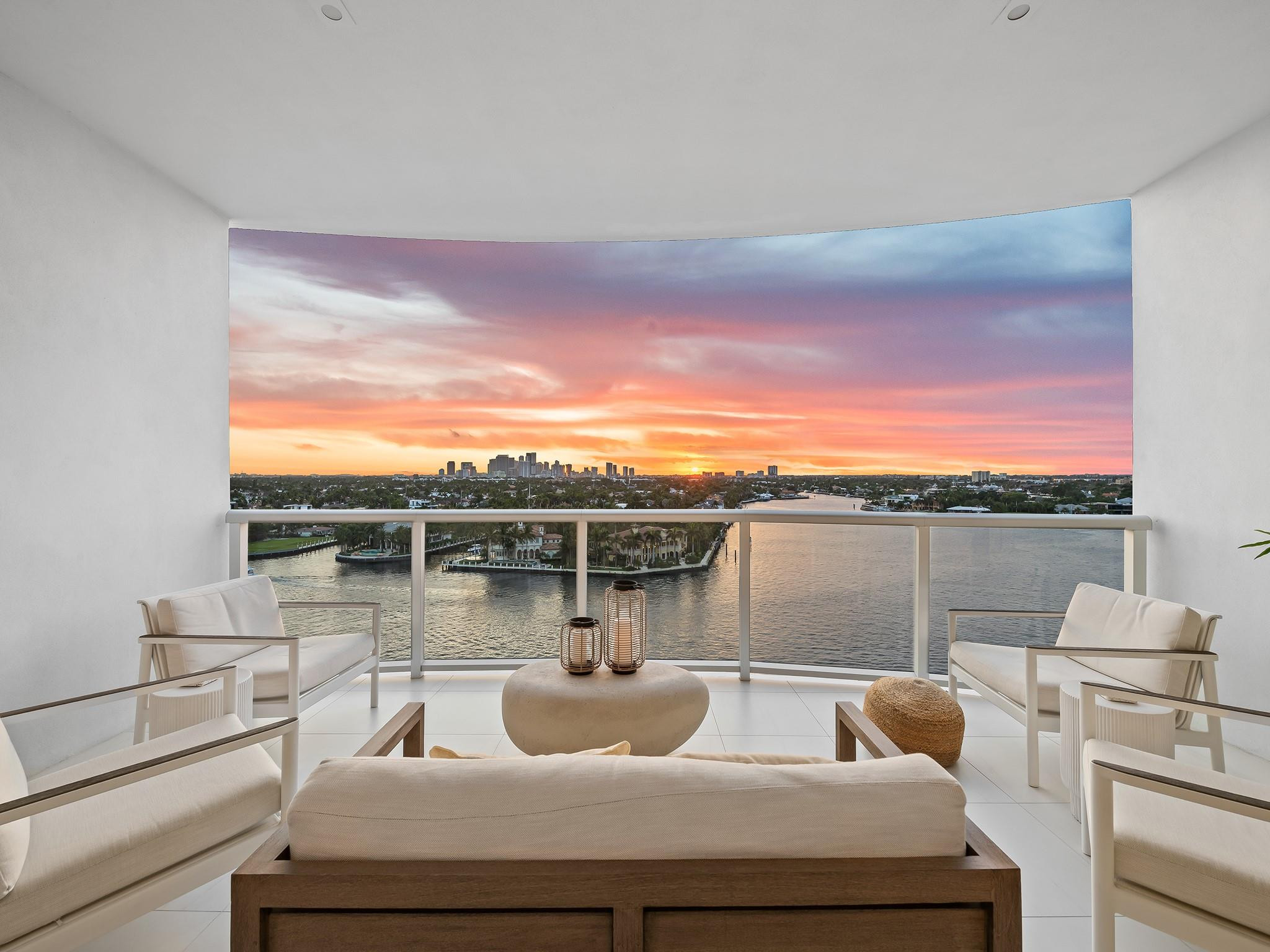 321 N Birch Road 1002