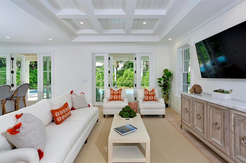 El Encanto - Residential