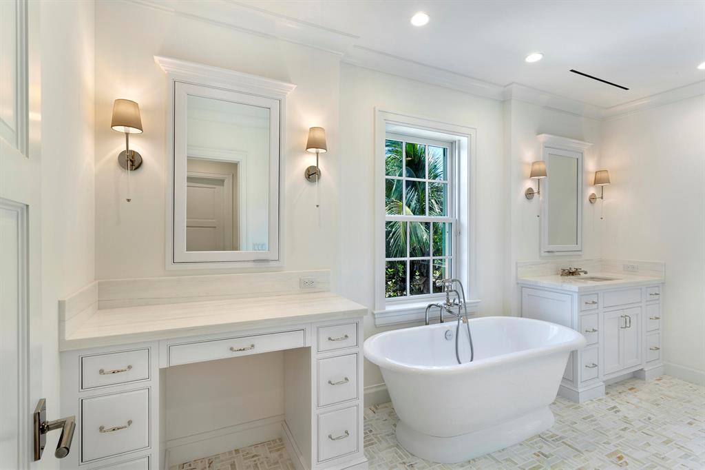 El Encanto - Residential