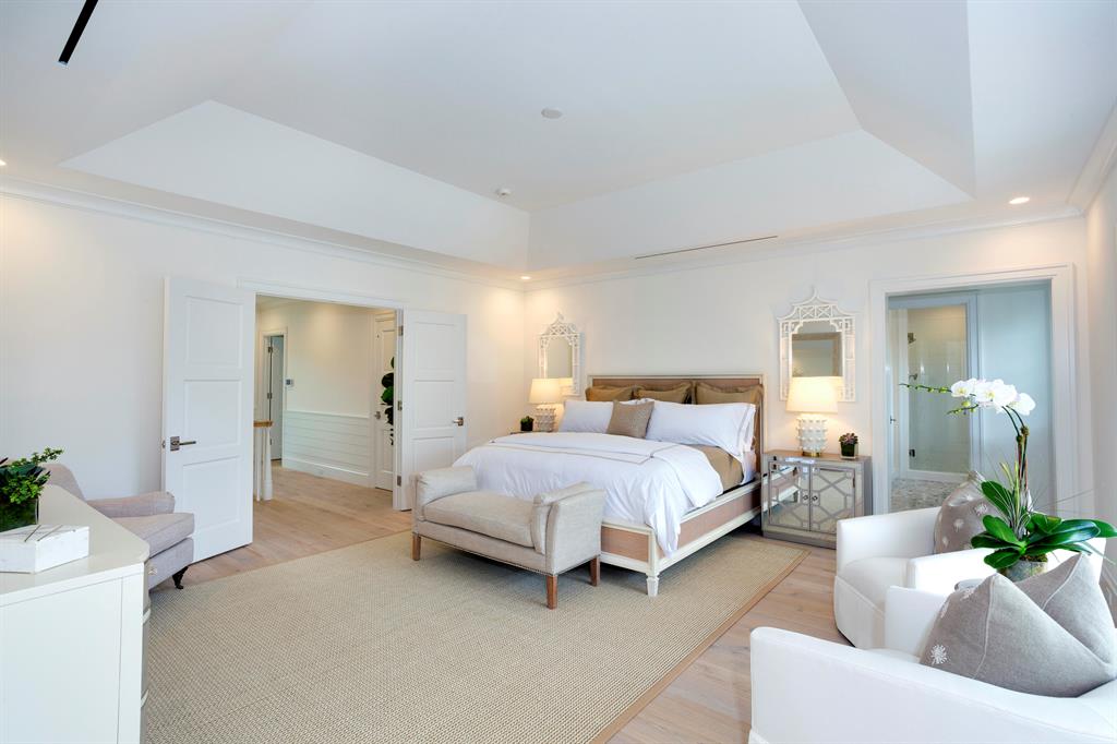 El Encanto - Residential