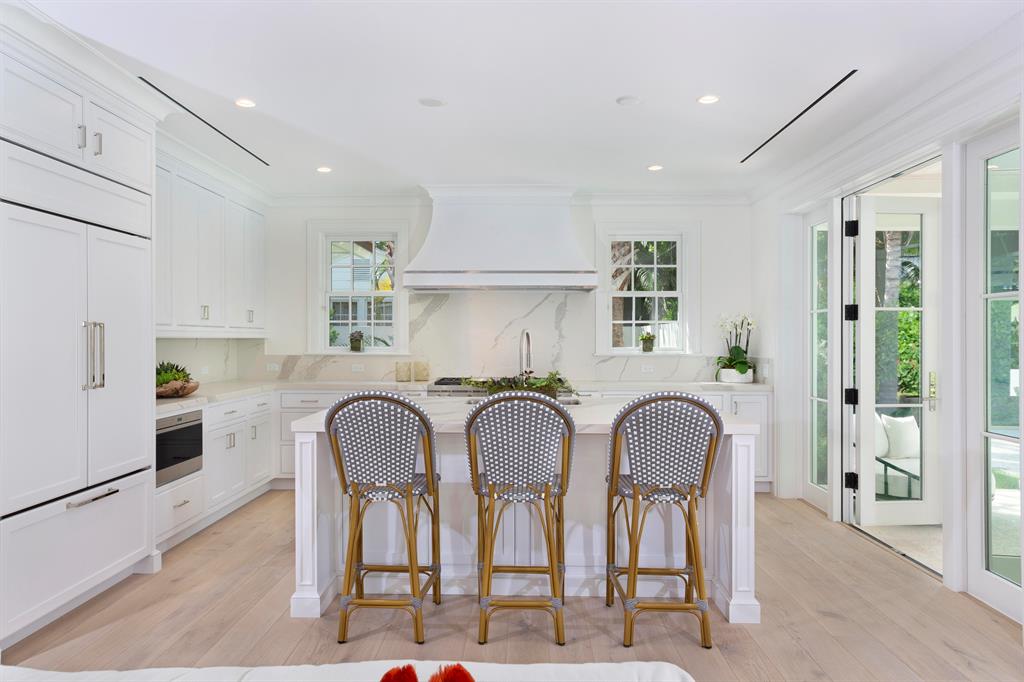 El Encanto - Residential