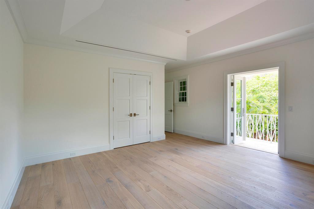 El Encanto - Residential