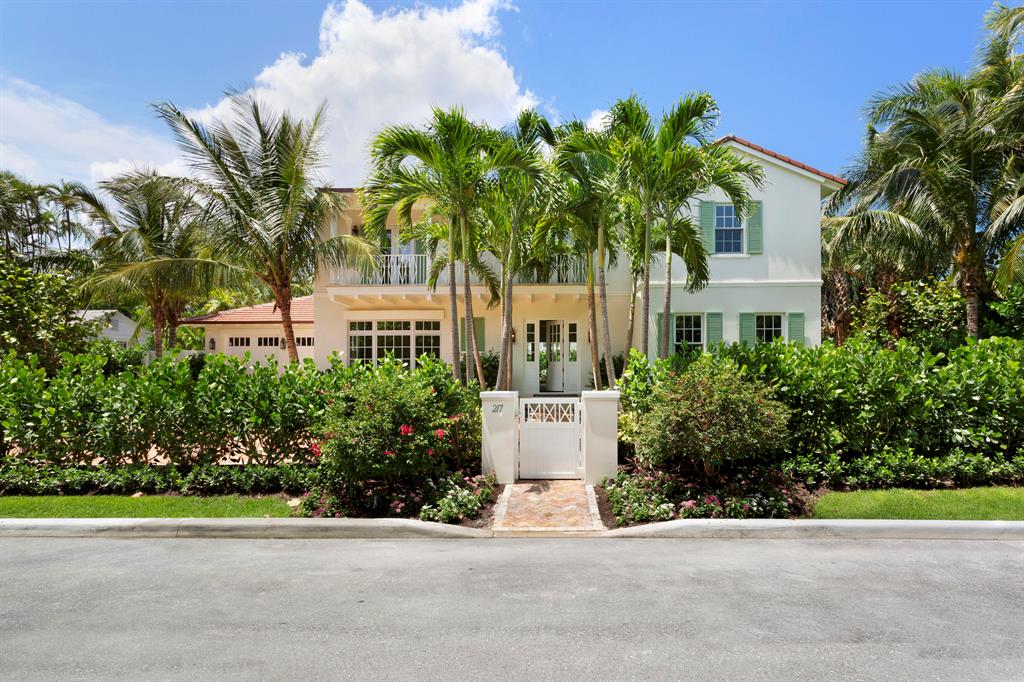 El Encanto - Residential