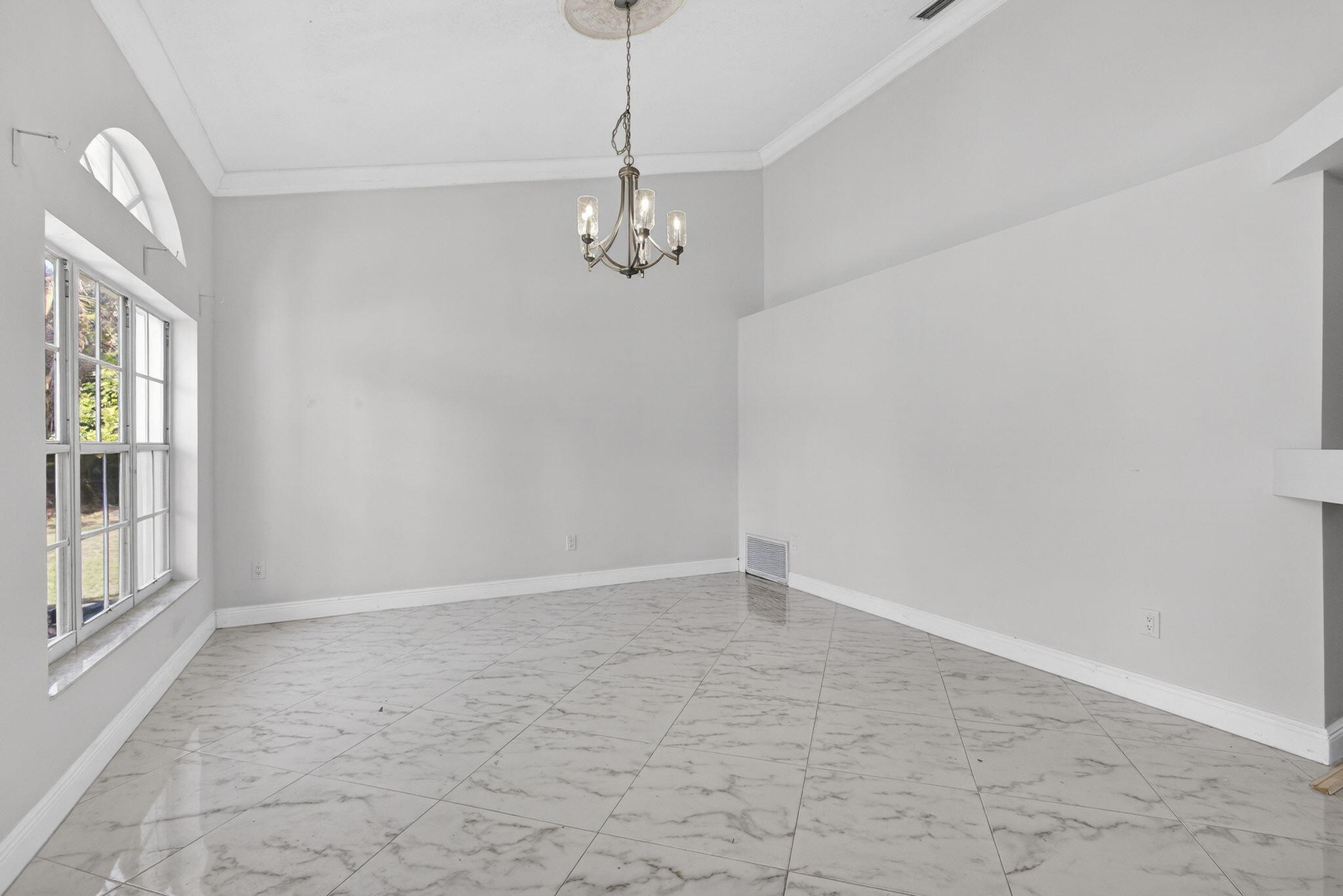 15399 N 61st Pl Place N