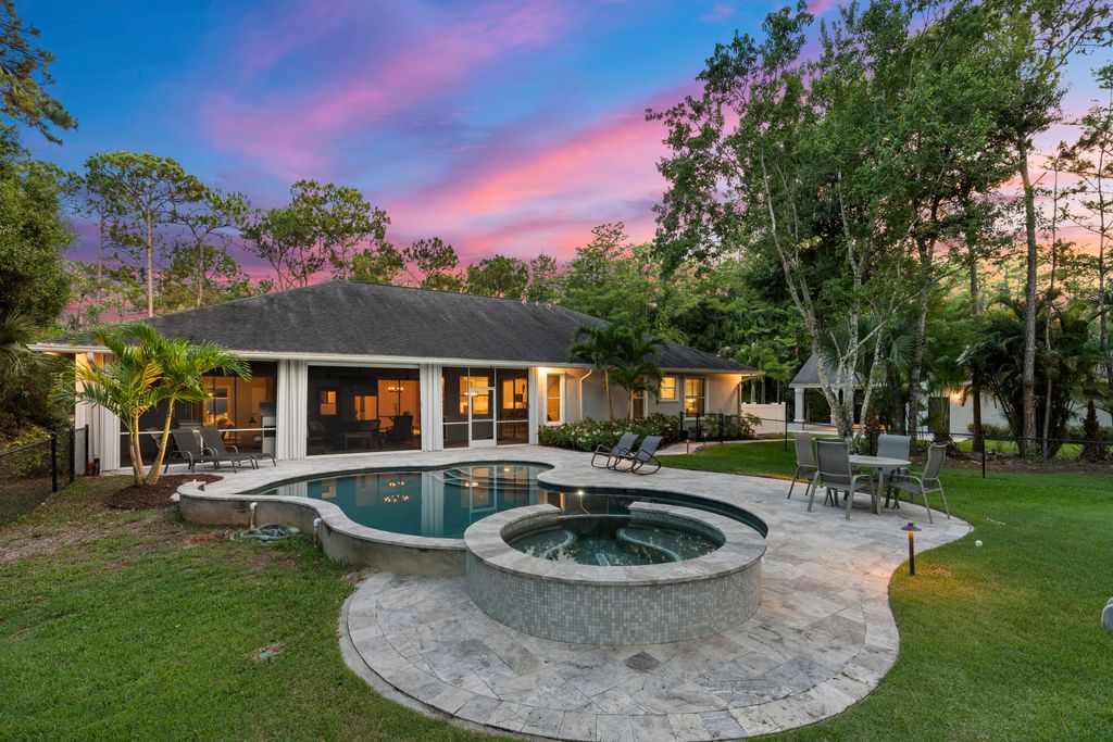 Photo of 11085 Sandy Run, Jupiter, FL 33478 (MLS # R10991643)