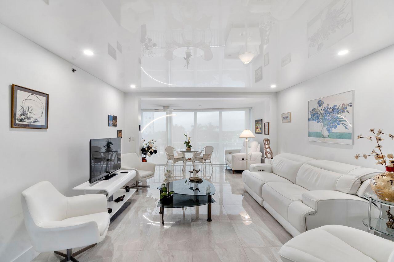 SEAGATE OF HIGHLAND CONDO - Residential