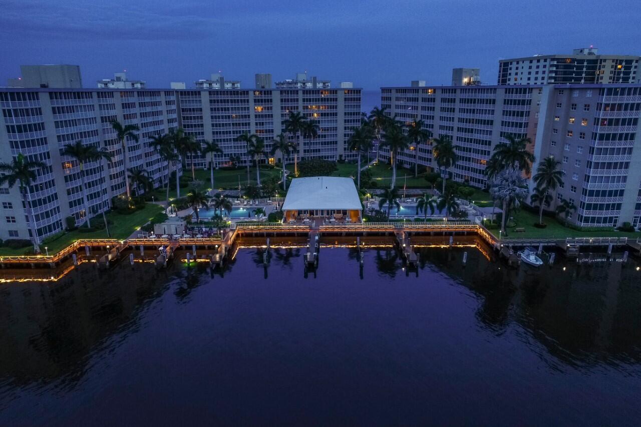 SEAGATE OF HIGHLAND CONDO - Residential