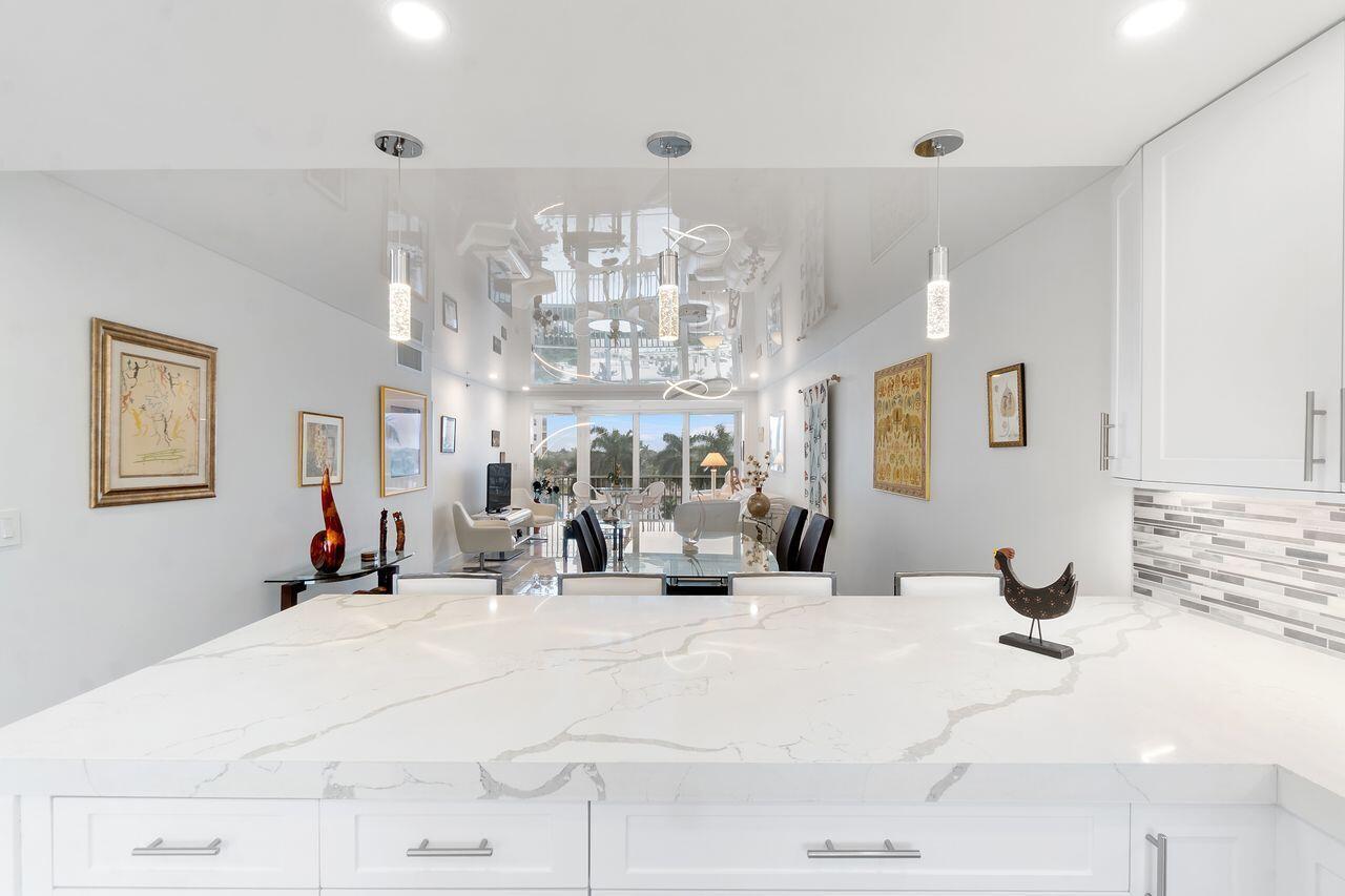 SEAGATE OF HIGHLAND CONDO - Residential