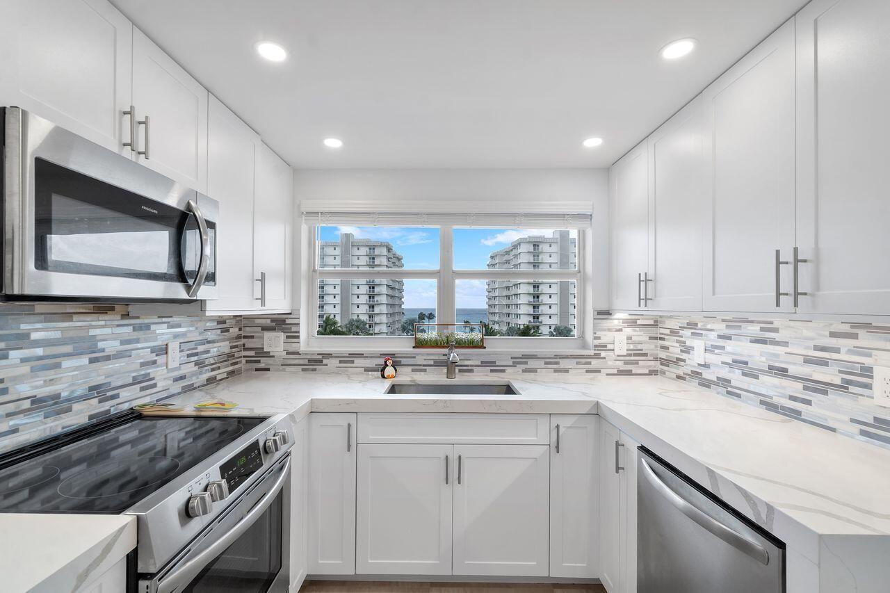 SEAGATE OF HIGHLAND CONDO - Residential