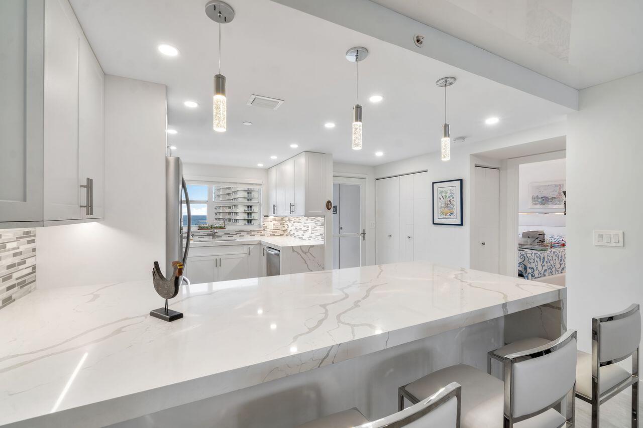 SEAGATE OF HIGHLAND CONDO - Residential