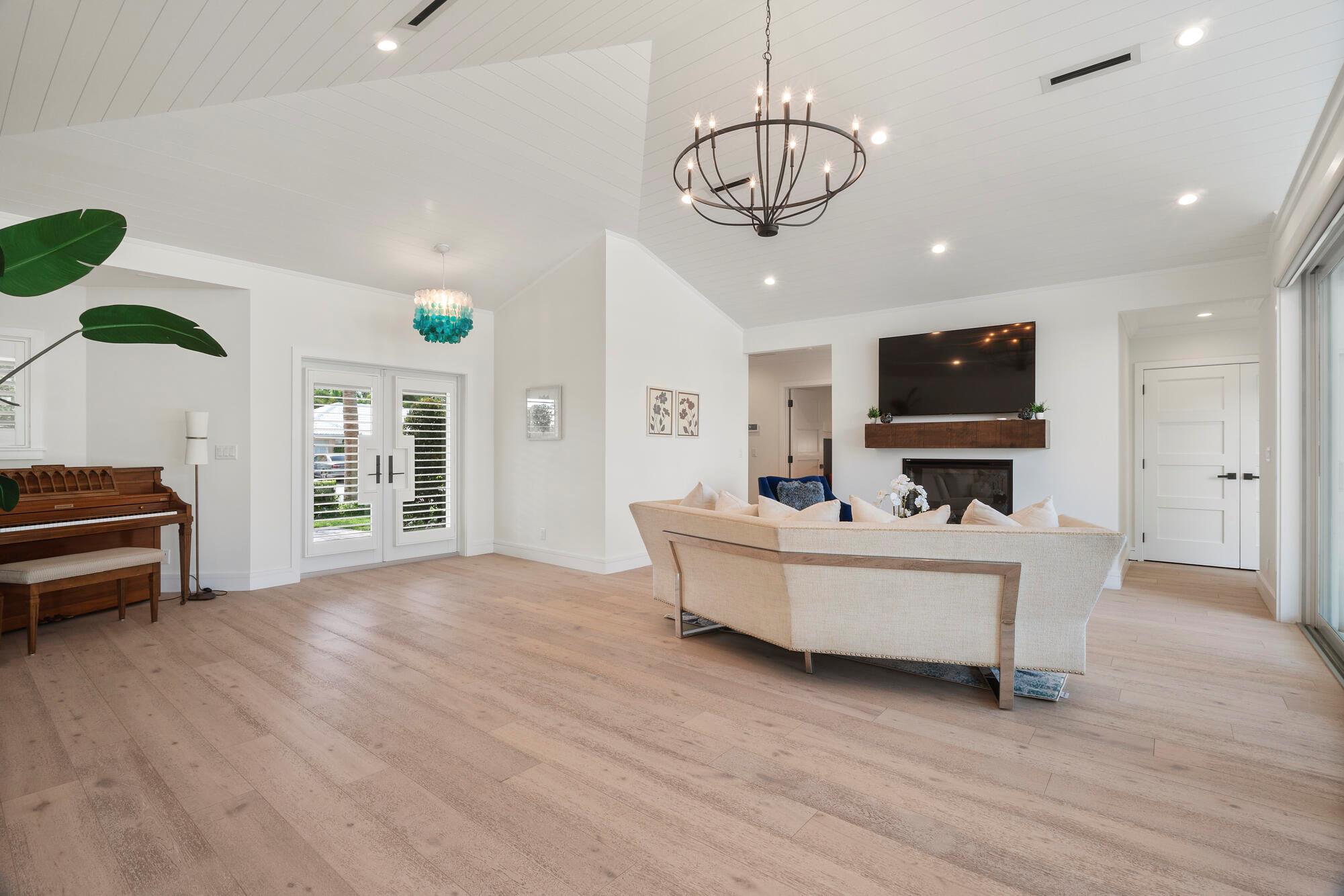 CAMINO GARDENS - Residential