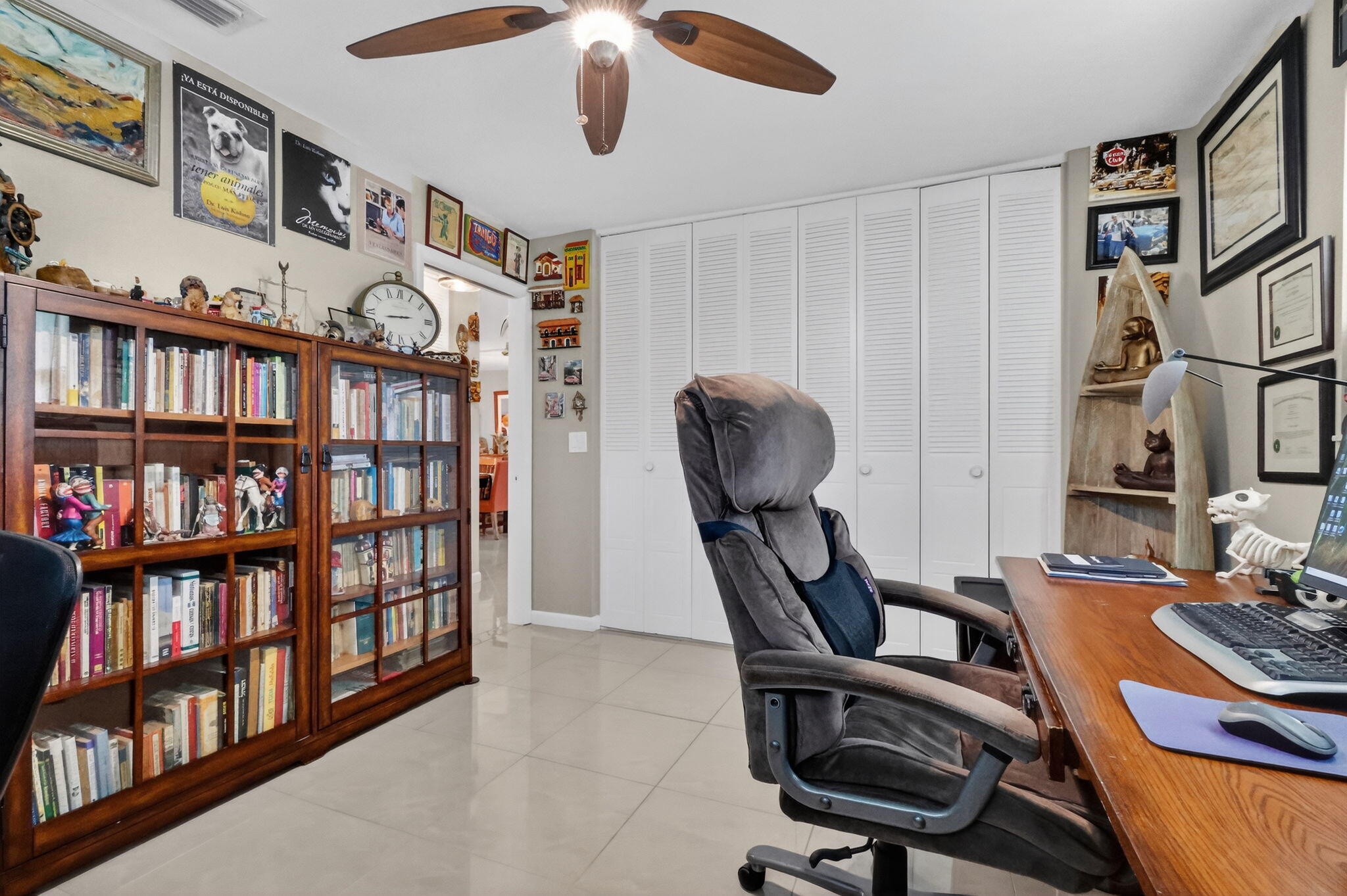 CRESTHAVEN CONDO TOWNHOMES SEC 3 - Residential