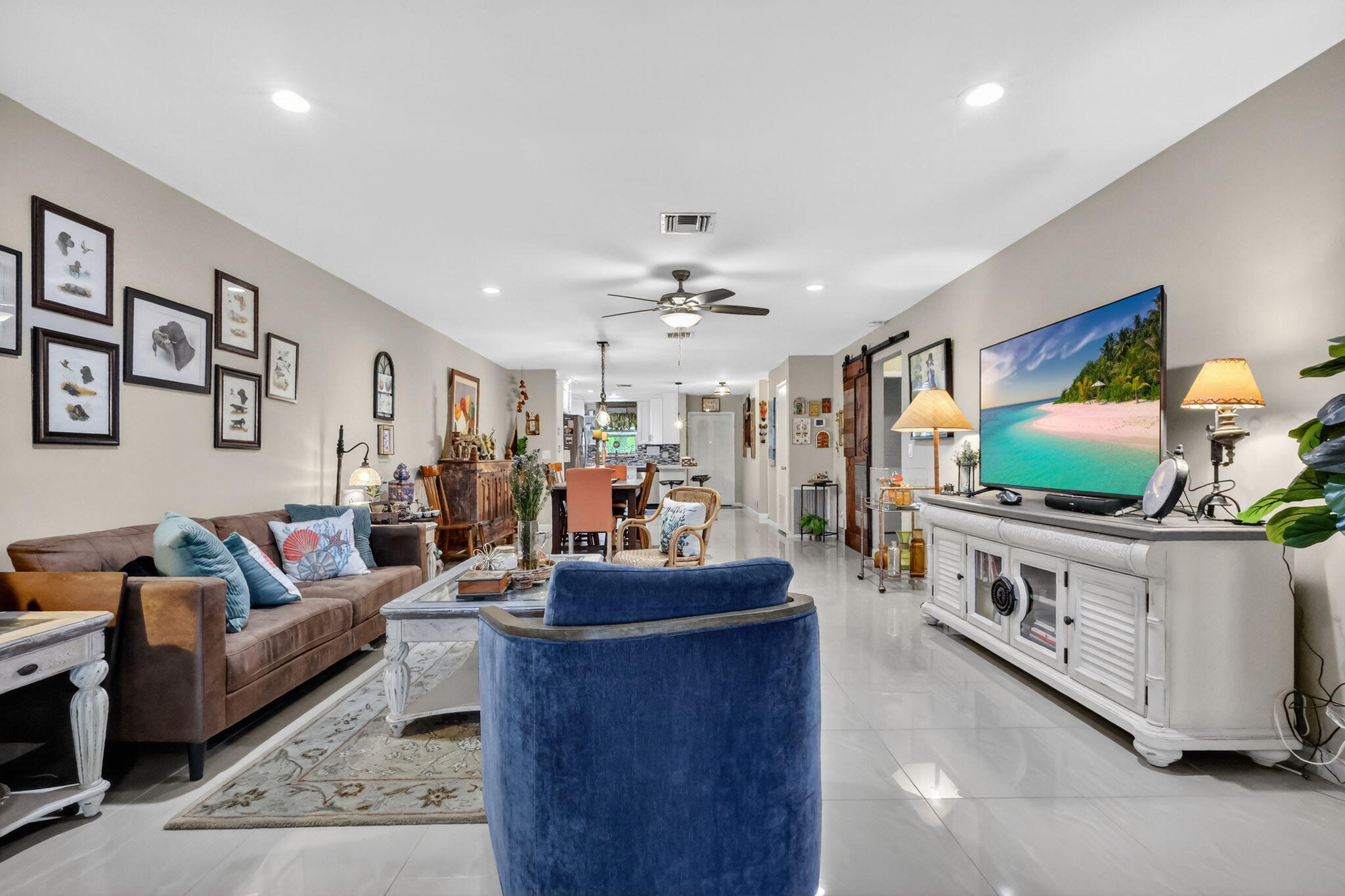 CRESTHAVEN CONDO TOWNHOMES SEC 3 - Residential