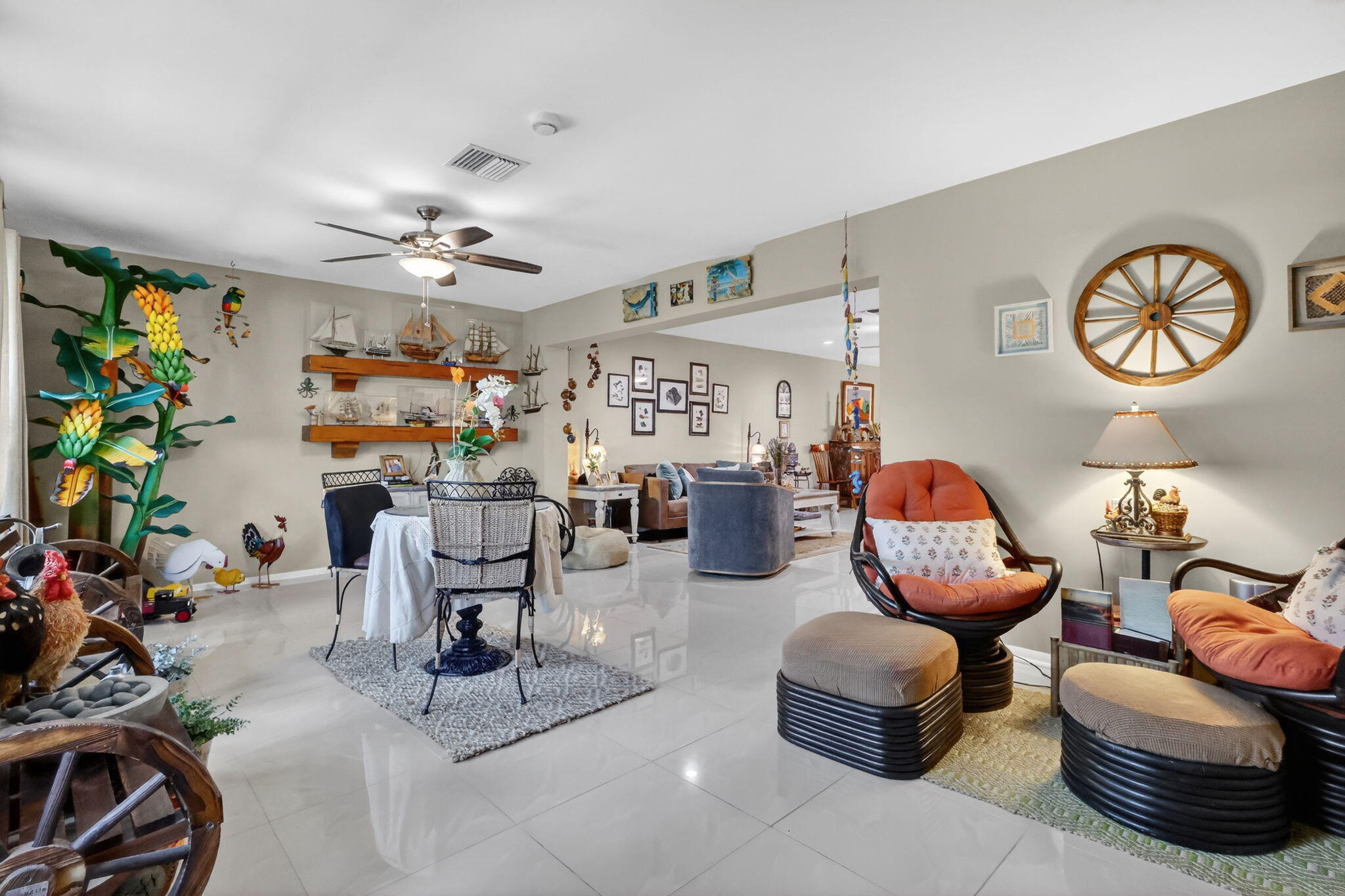 CRESTHAVEN CONDO TOWNHOMES SEC 3 - Residential