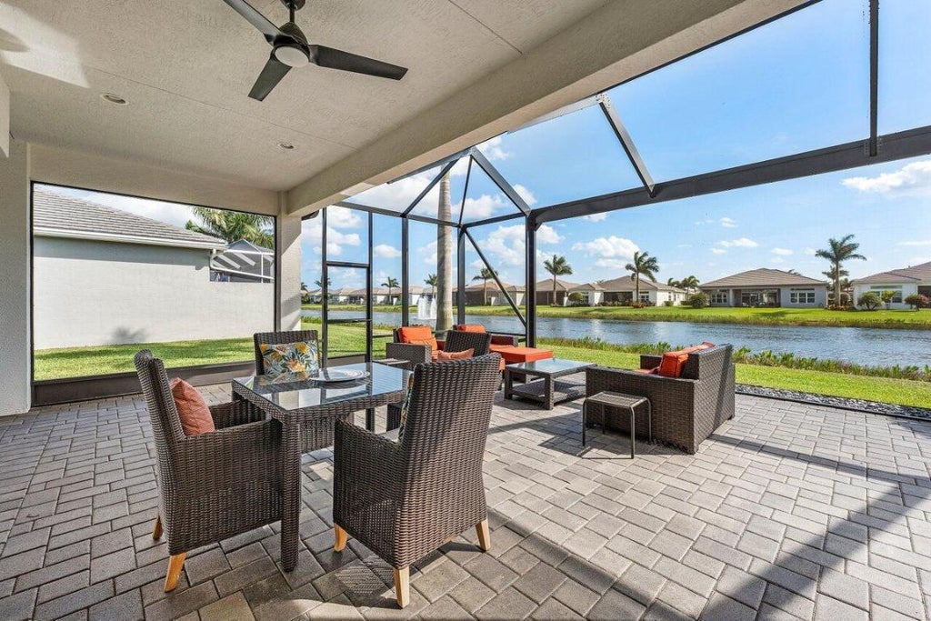 Photo of 12909 Parrot Pond Road, Boynton Beach, FL 33473 (MLS # R11067920)