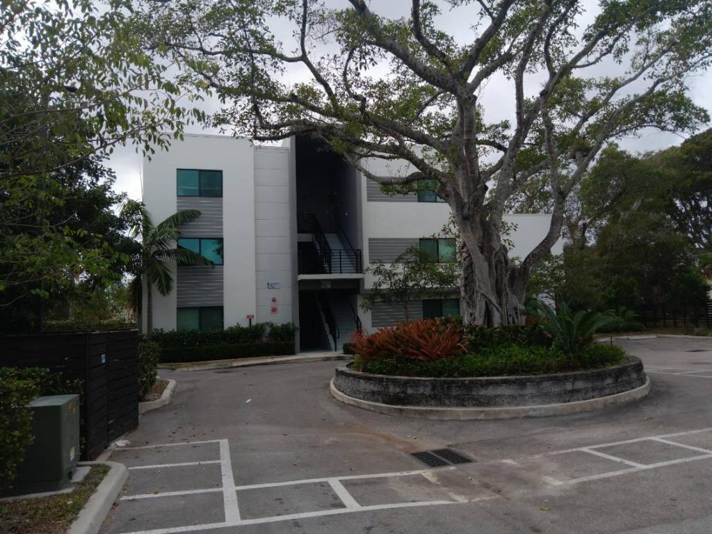 PALM AIRE PRESERVE - Residential Lease