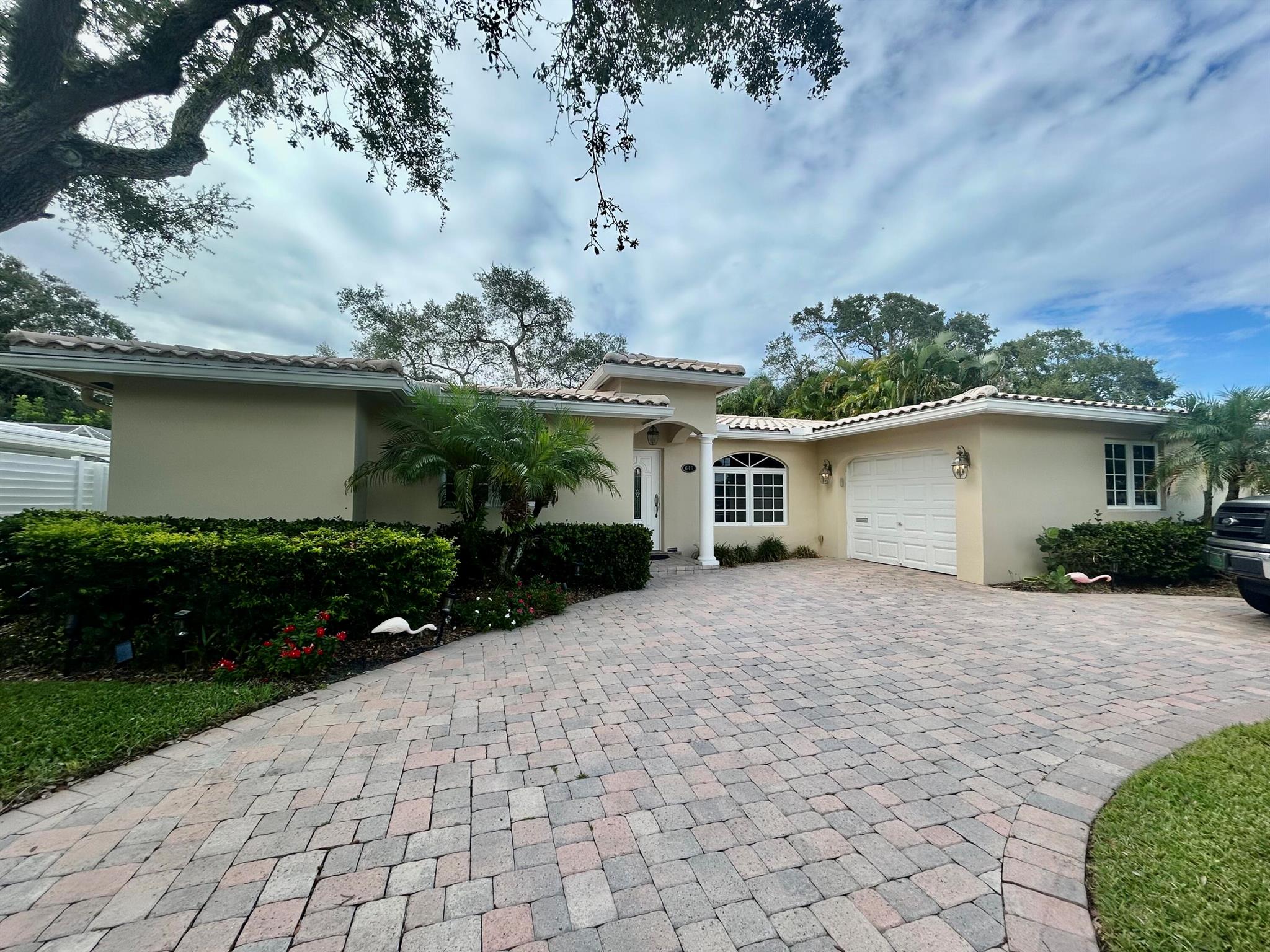 645 SW 5th Street