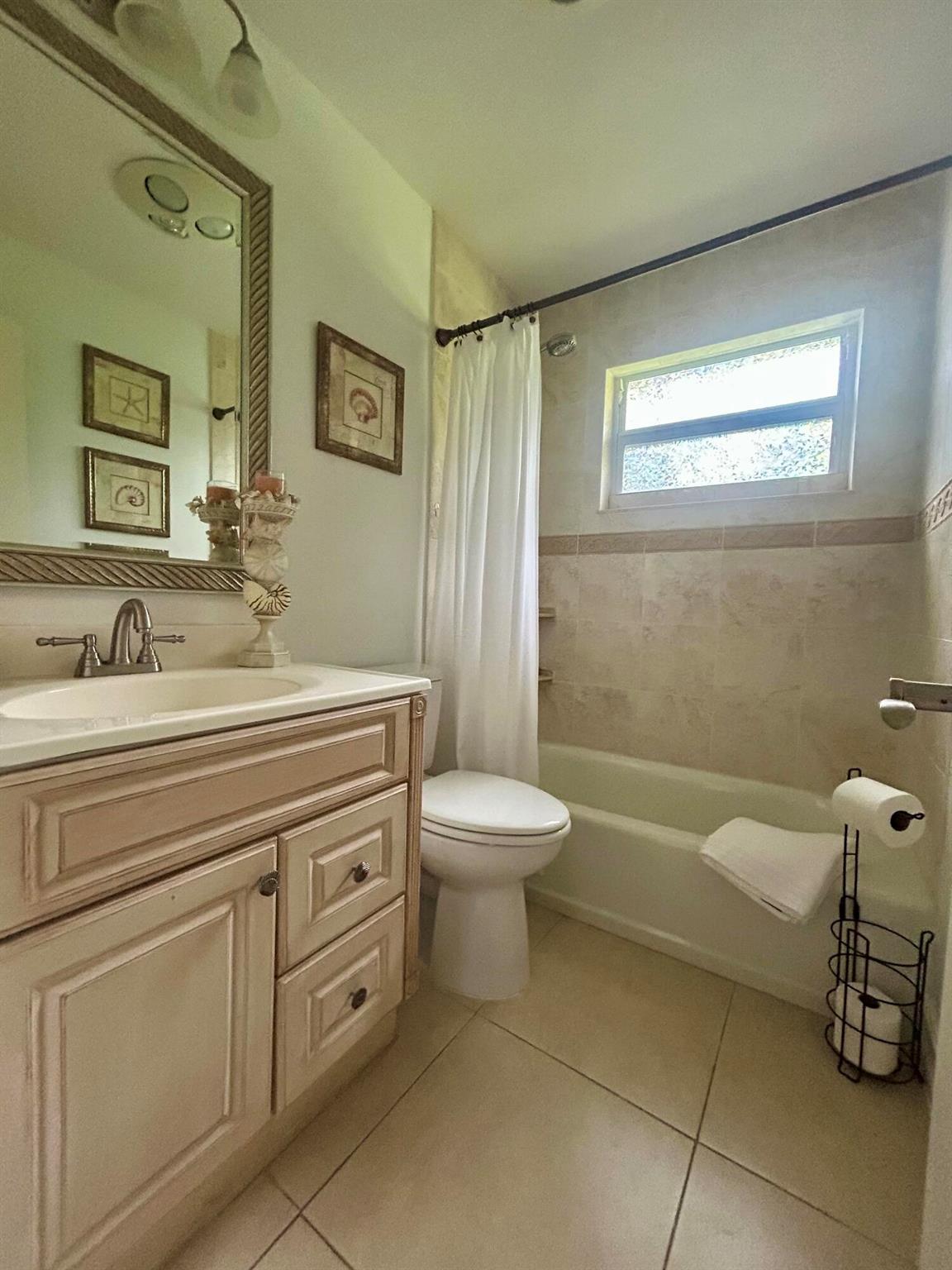 645 SW 5th Street