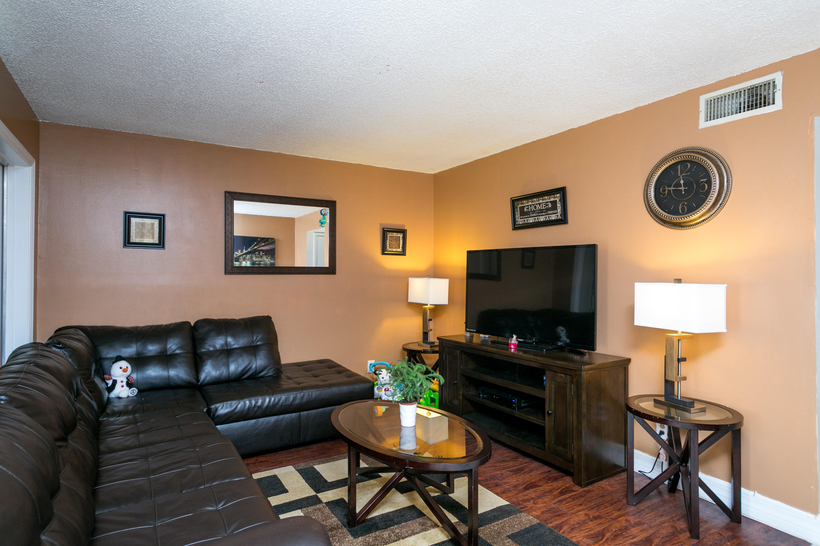 Maravilla Gardens S/D Unit 1 - Residential Lease