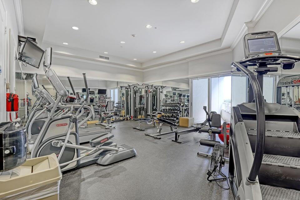 ESPLANADE GRANDE CONDO - Residential