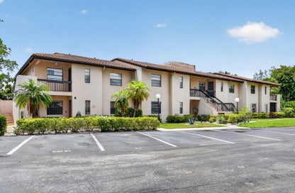 9287 VISTA DEL LAGO 13 D Boca Raton FL 33428