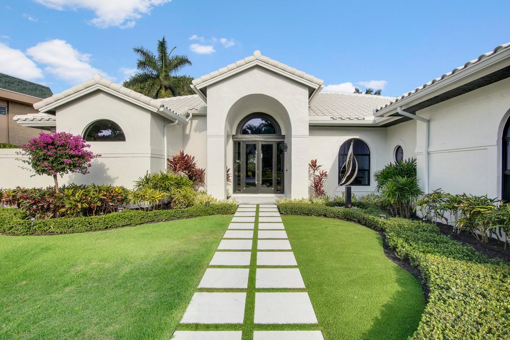 Photo of 10720 Avenue Of The Pga, Palm Beach Gardens, FL 33418 (MLS # R11015176)