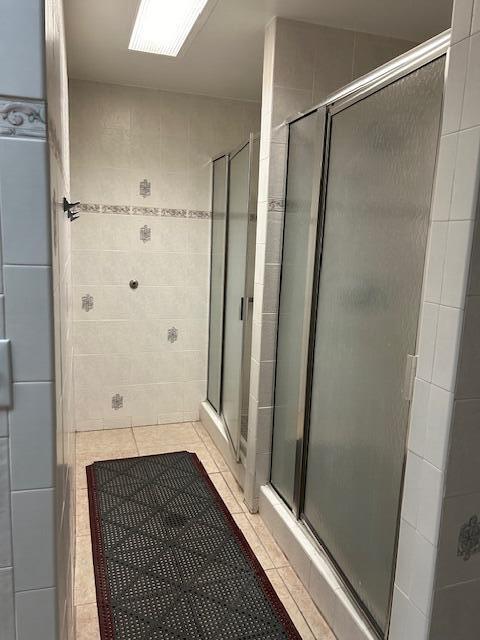 GOLDEN LAKES VILLAGE - Residential