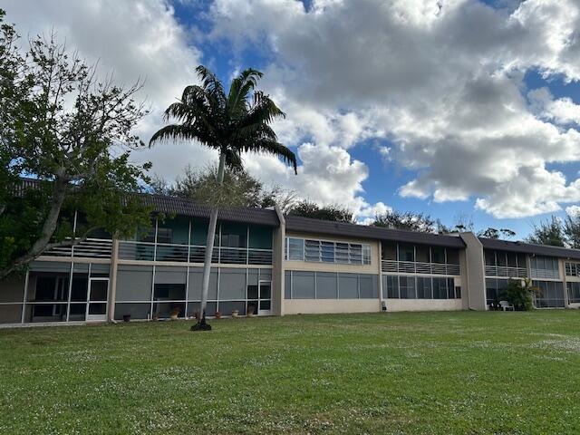 GOLDEN LAKES VILLAGE - Residential