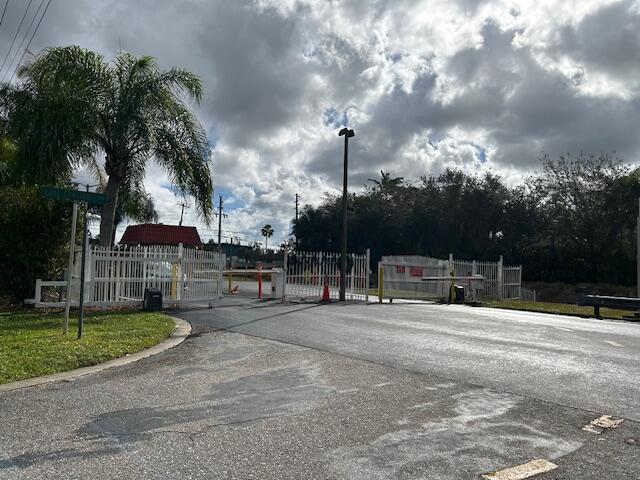 GOLDEN LAKES VILLAGE - Residential