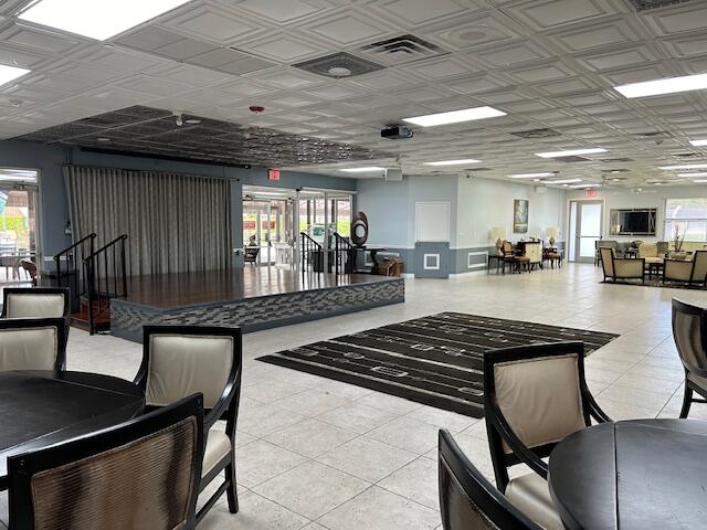 GOLDEN LAKES VILLAGE - Residential