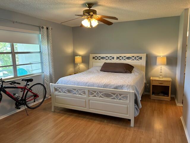 GOLDEN LAKES VILLAGE - Residential