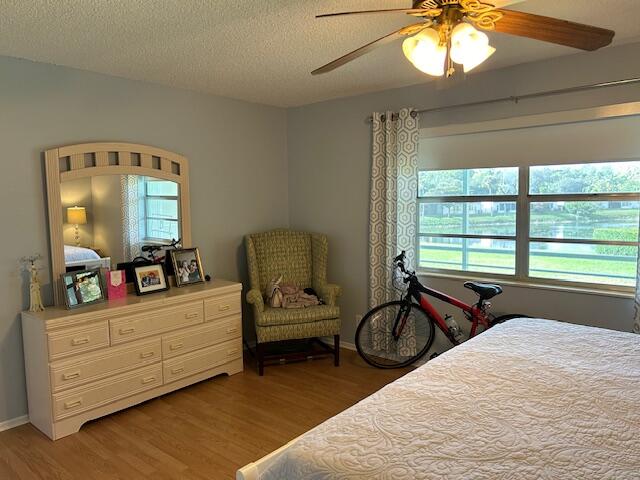 GOLDEN LAKES VILLAGE - Residential