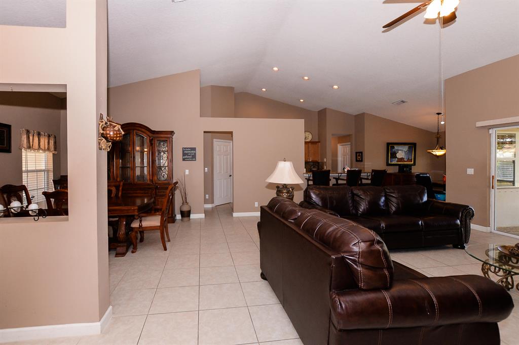 PORT ST LUCIE SECTION 25 - Residential