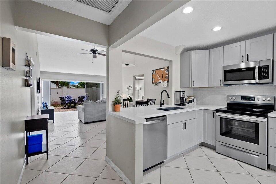 TALLPINE PH Il - Residential Lease