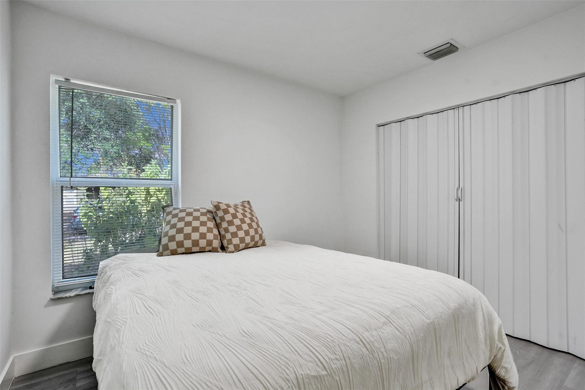 POMPANO BCH COMMUNITY - Residential