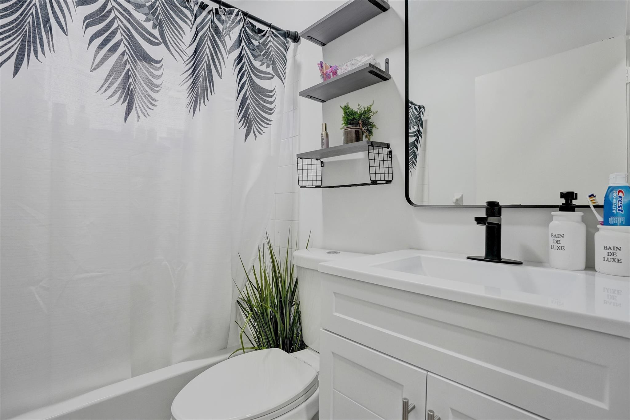 POMPANO BCH COMMUNITY - Residential