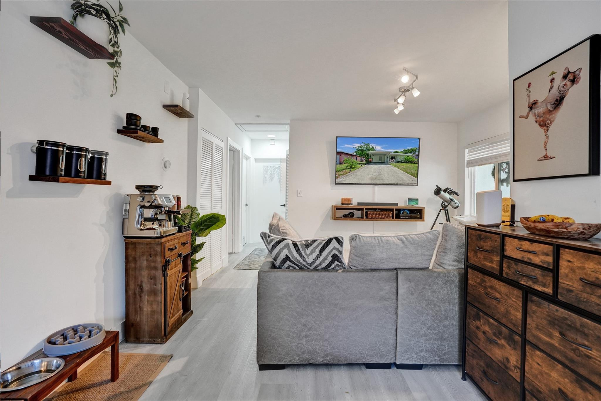 POMPANO BCH COMMUNITY - Residential