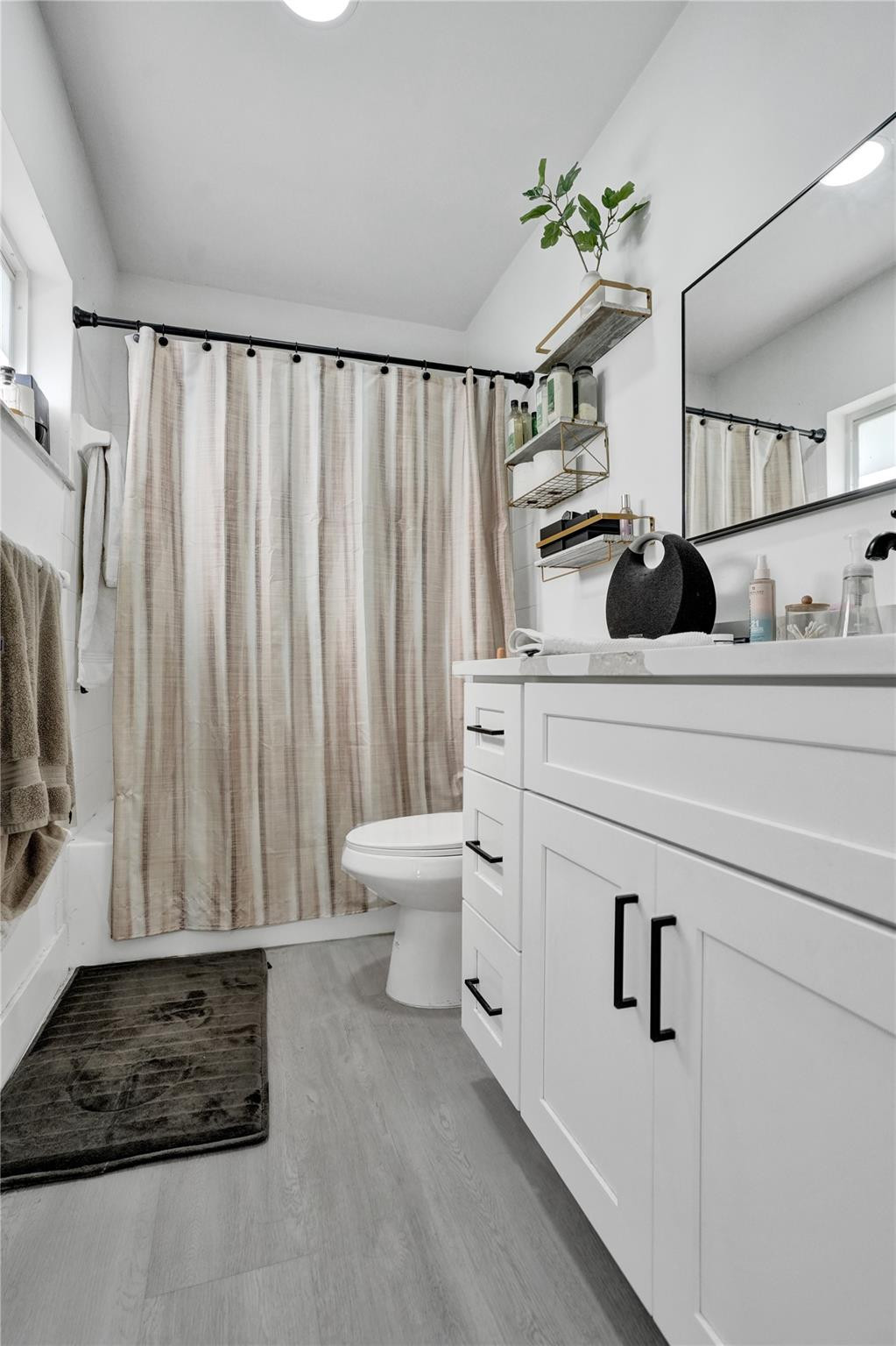 POMPANO BCH COMMUNITY - Residential
