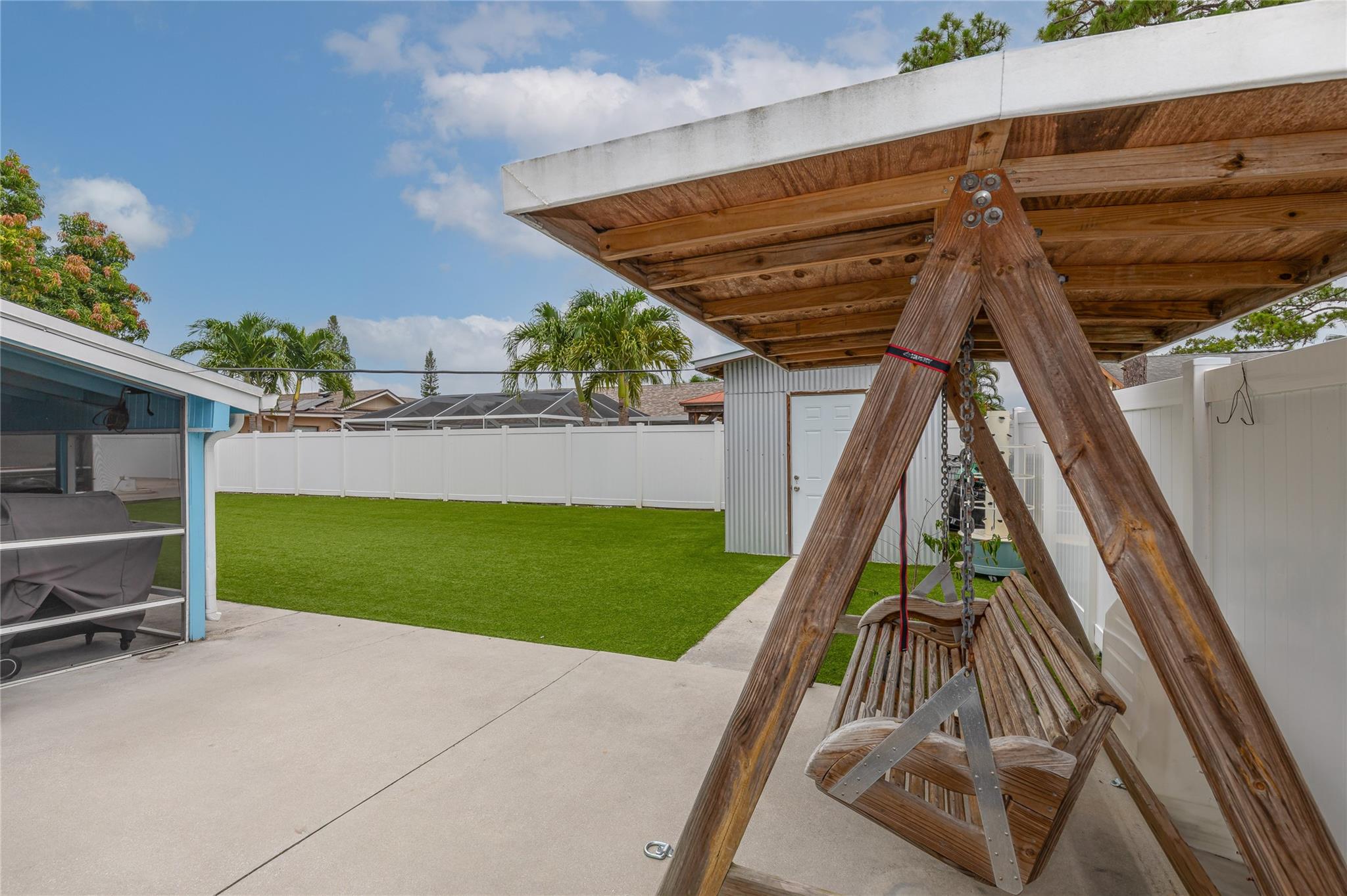 9286 Longmeadow Cir