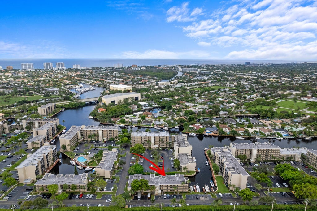 Photo of 16 ROYAL PALM Way #2050, Boca Raton, FL 33432 (MLS # B26080964)