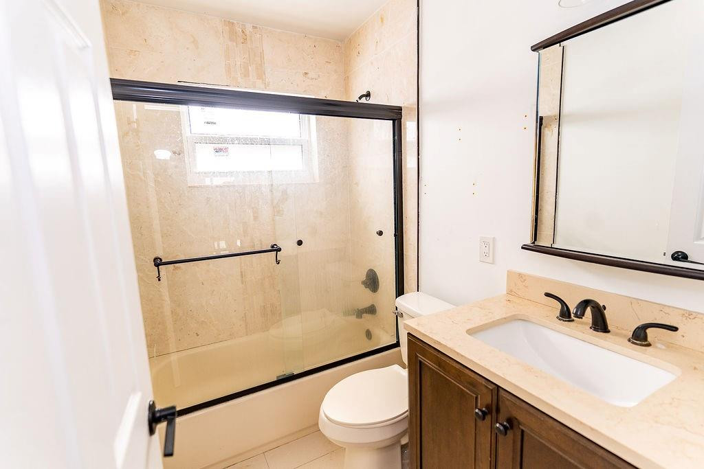 Comrock 95-47 B - Residential