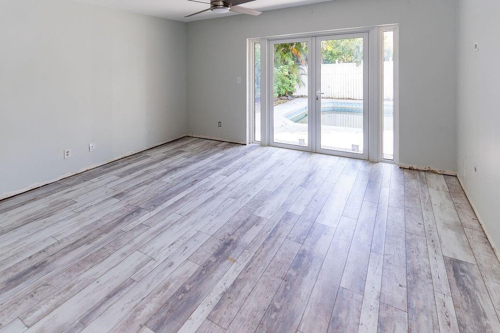 Comrock 95-47 B - Residential